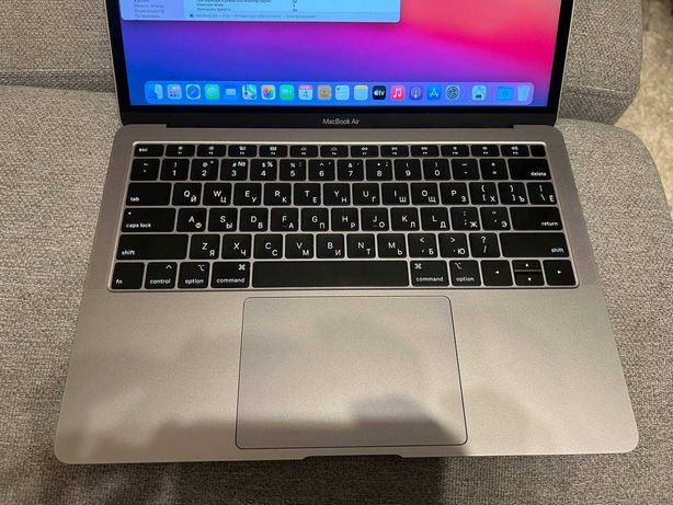 2019 MacBook Air 13" 8ram/128ssd, чохол, без коробки, 90 циклів
