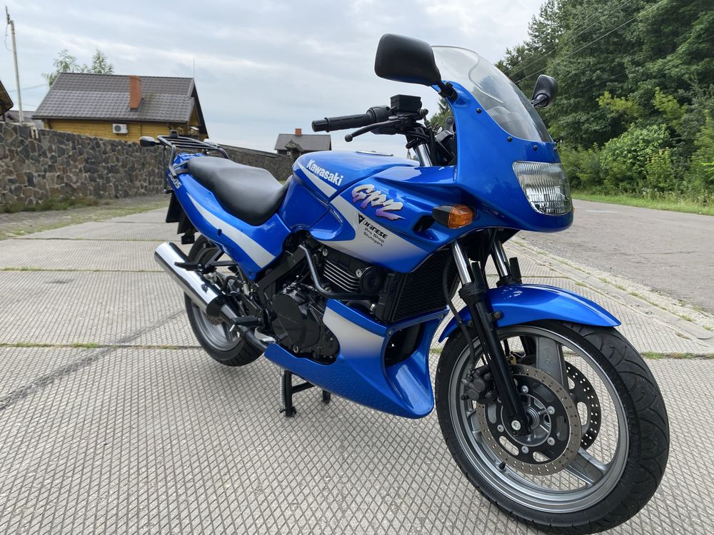Свіжопригнаний kawasaki gpz 500
