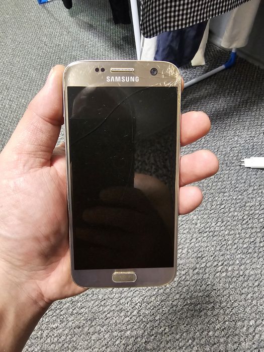Продам смартфон Samsung Galaxy S7 SM-G930FD