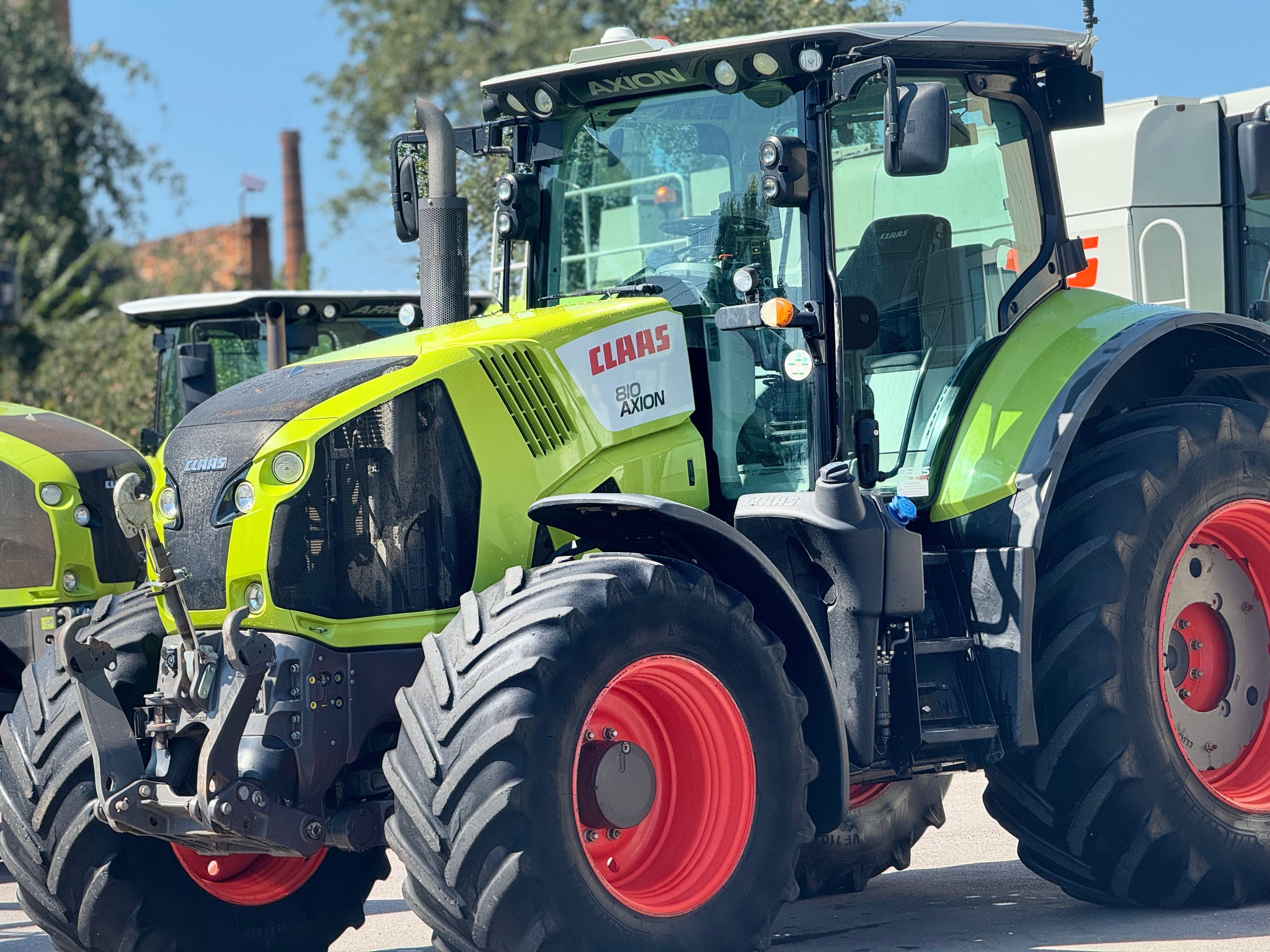 Продам трактор Claas AXION 810