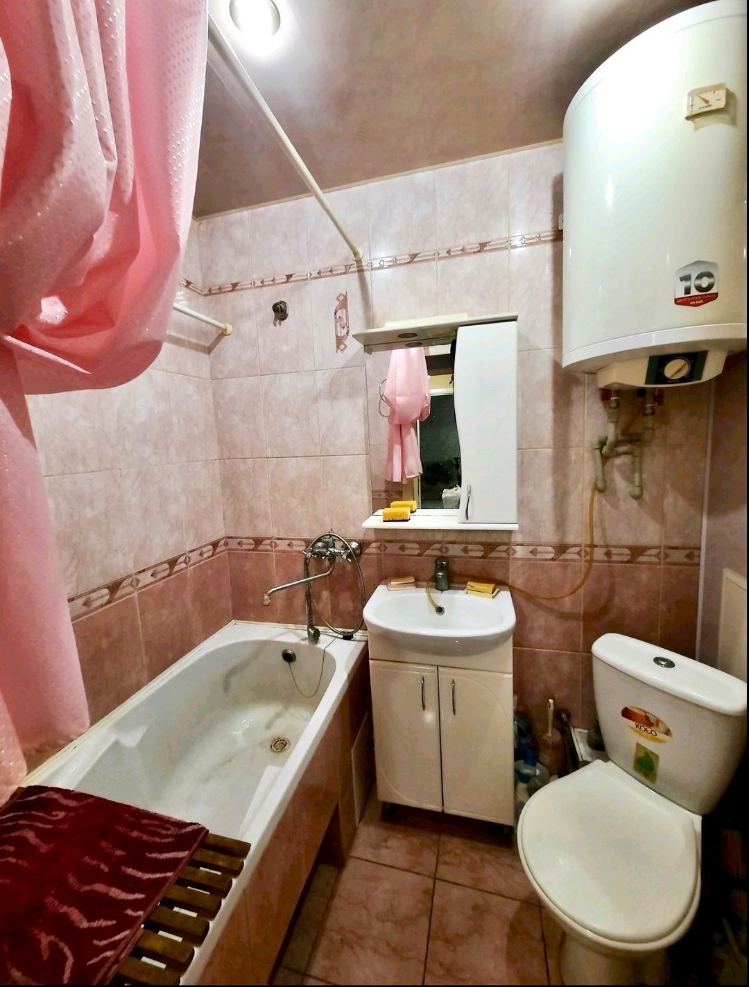 Продам 2ком Коммунар/Покровский
