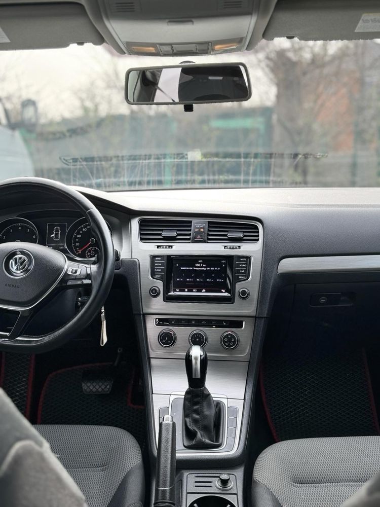 Volkswagen Golf 1.8 TSI