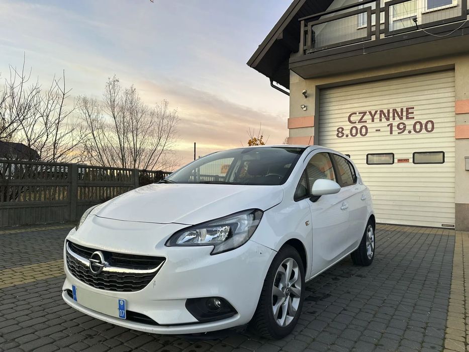 Opel Corsa 2018 1.4 90KM Prosty benzynowy silnik Kamera Niski przebieg