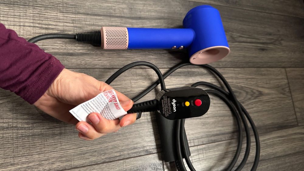 Фен Dyson Supersonic HD07 (оригінал, США версія 120V)  Повний комплект