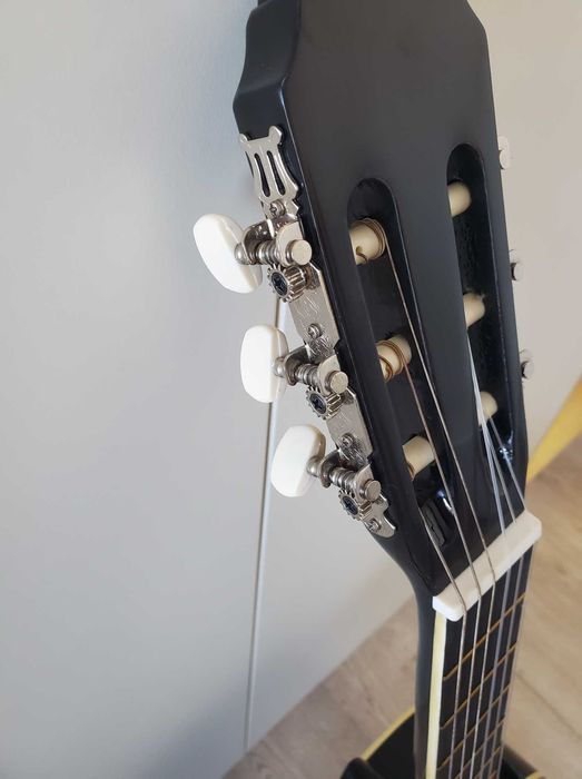 класична гітара нейлонові струни повнорозмірна нова