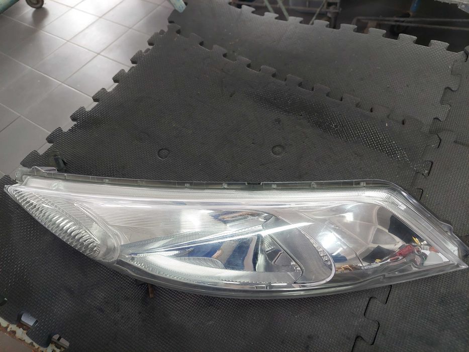 farol esq Nissan juke