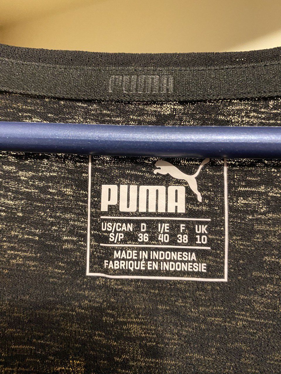 Топик Puma чорного цвета