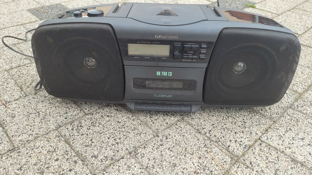 Radiomagnetofon Grundig RR70 CD