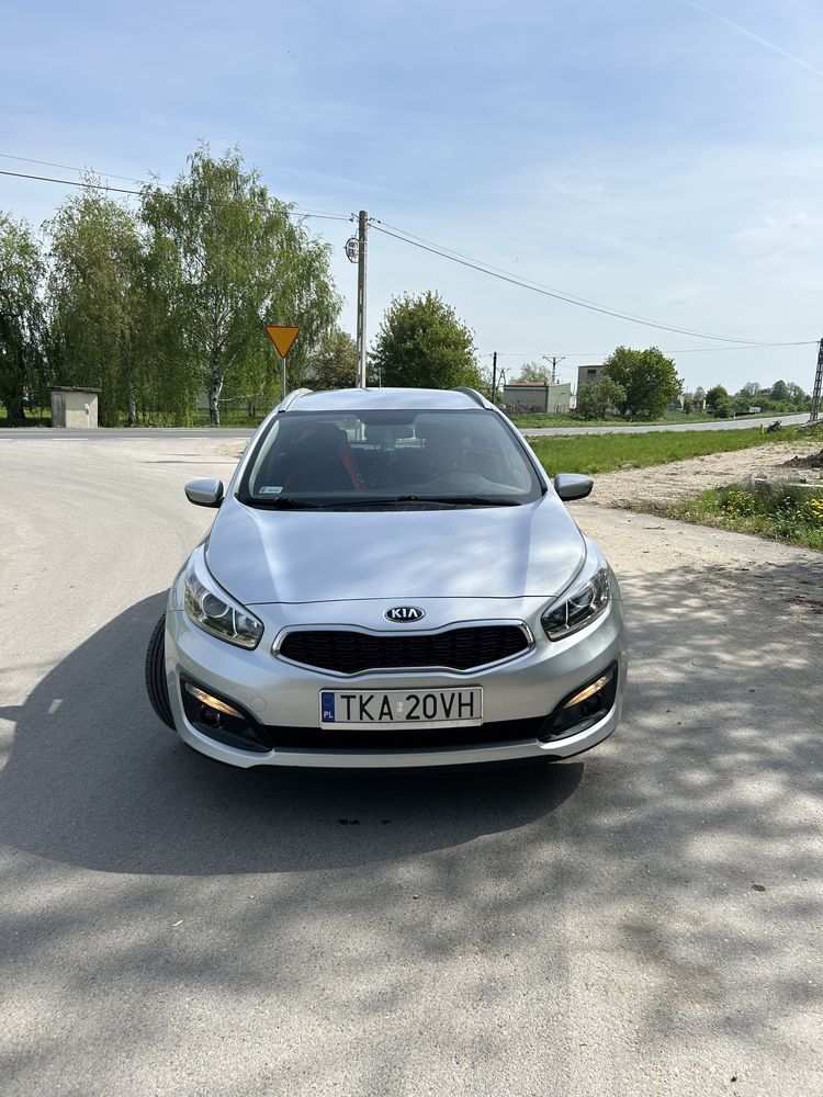 Kia Cee’d Kombi 1.6 CRDI 2017r. Mały przebieg