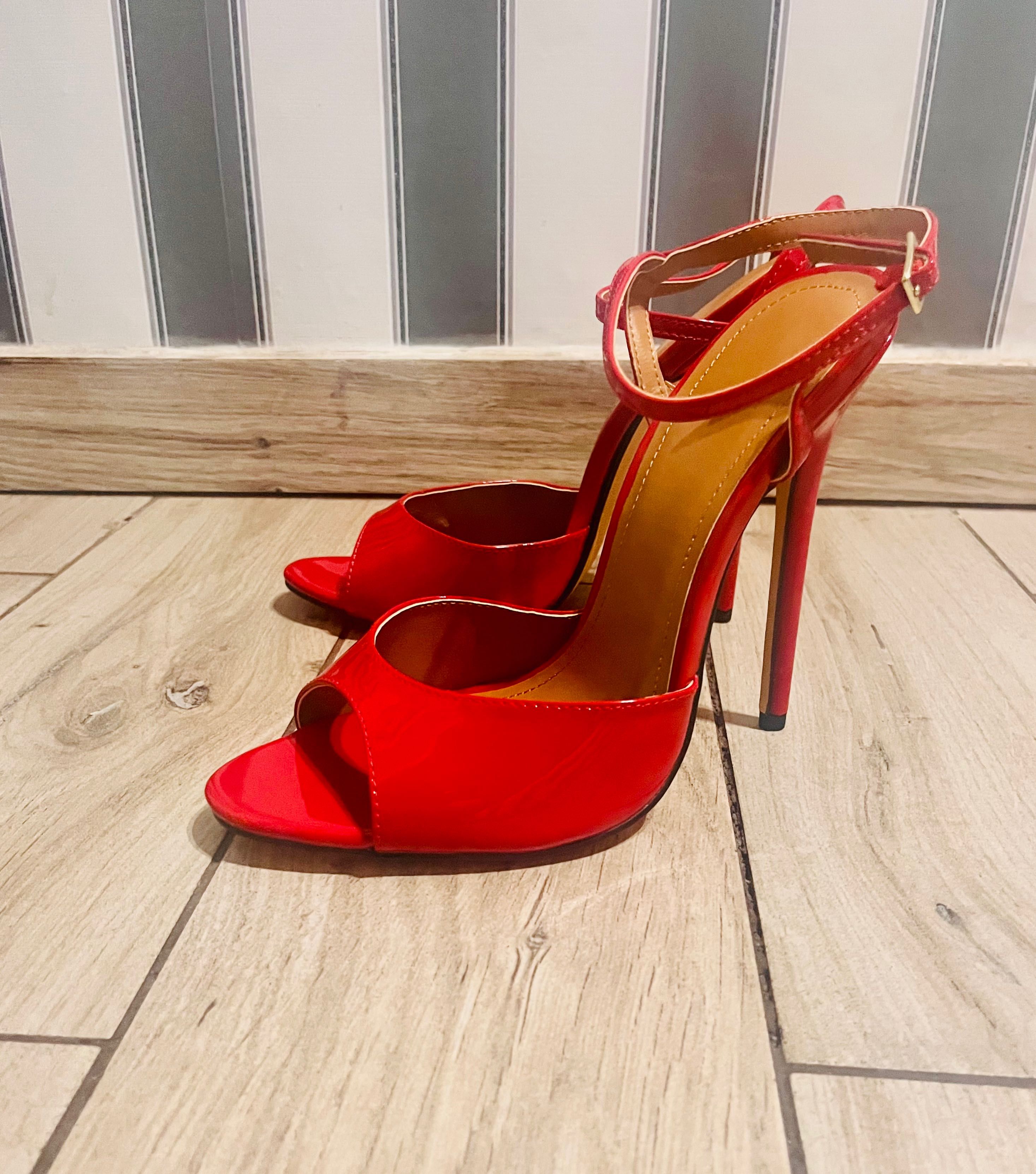 115/ OD RĘKI 46 Czerwone męskie sandały Trans Crossdress 13 cm 36-48EU
