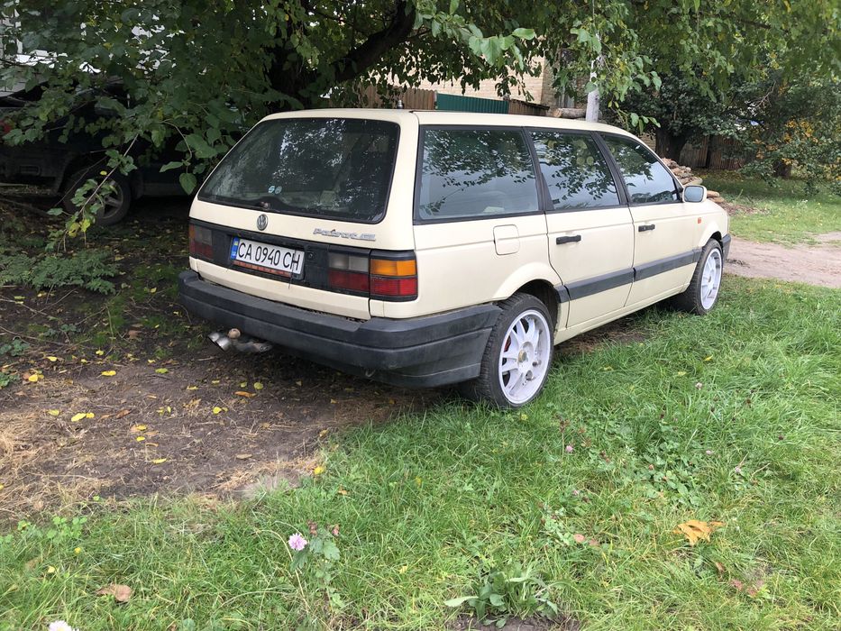 Фольцваген Пассат Б3 1.9Д Volkswagen passat b3 1.9D