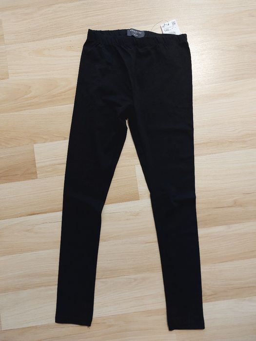 Nowe leginsy getry Reserved 146
