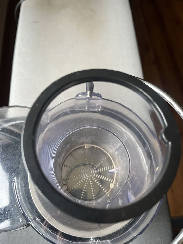 Sokowirówka clatronic AE3532
