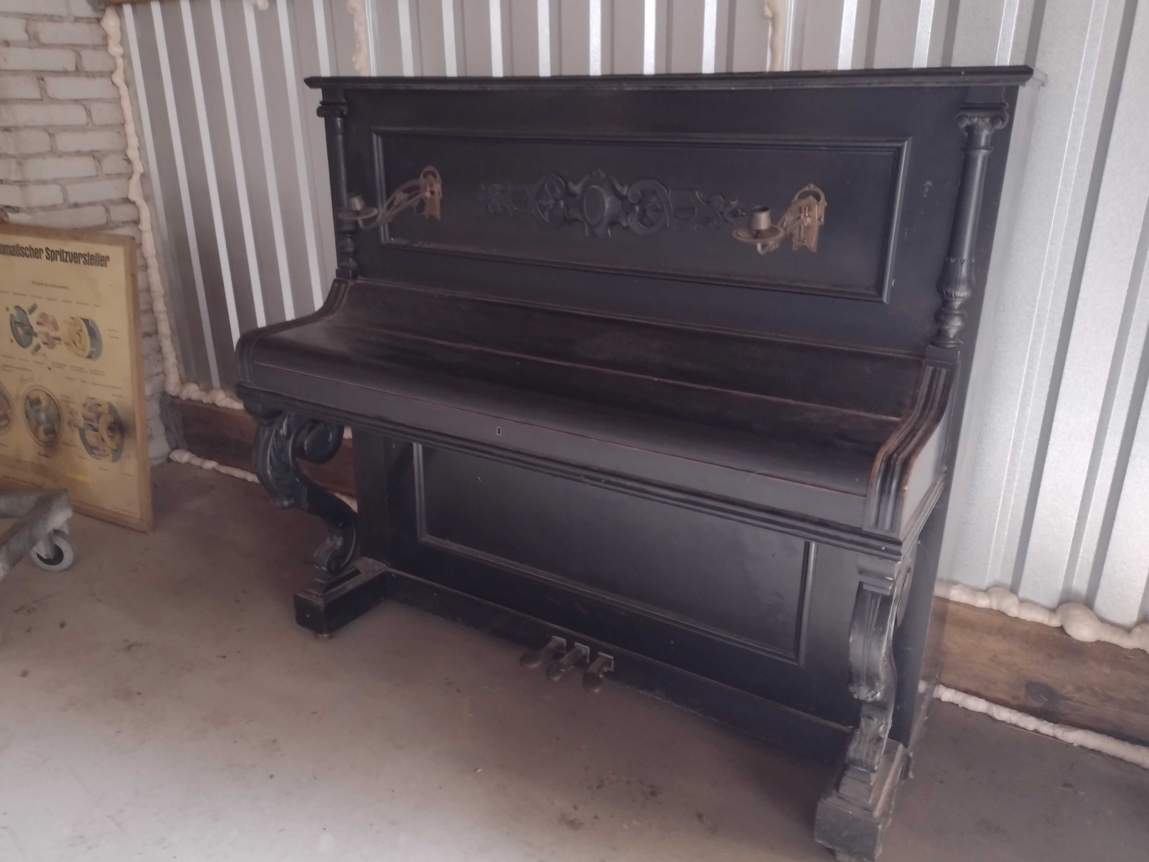 Pianino 1890 roku