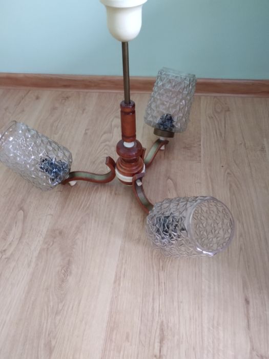 Люстра скляна підходить для вашого інтер'єру