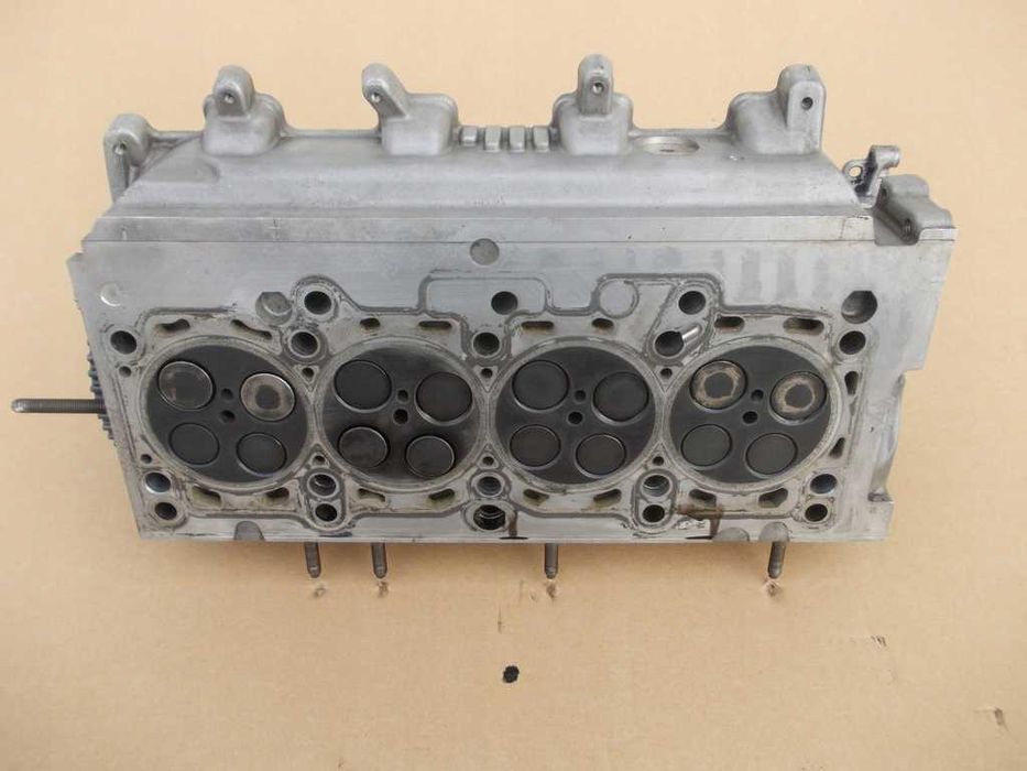 Головка блока VW Caddy 1.6 tdi GOLF 1.6 Touran 1.6 ГБЦ Каддік 1.6 tdi