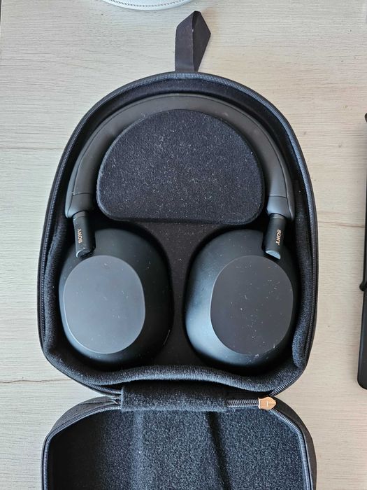 Słuchawki nauszne Sony WH-1000XM5