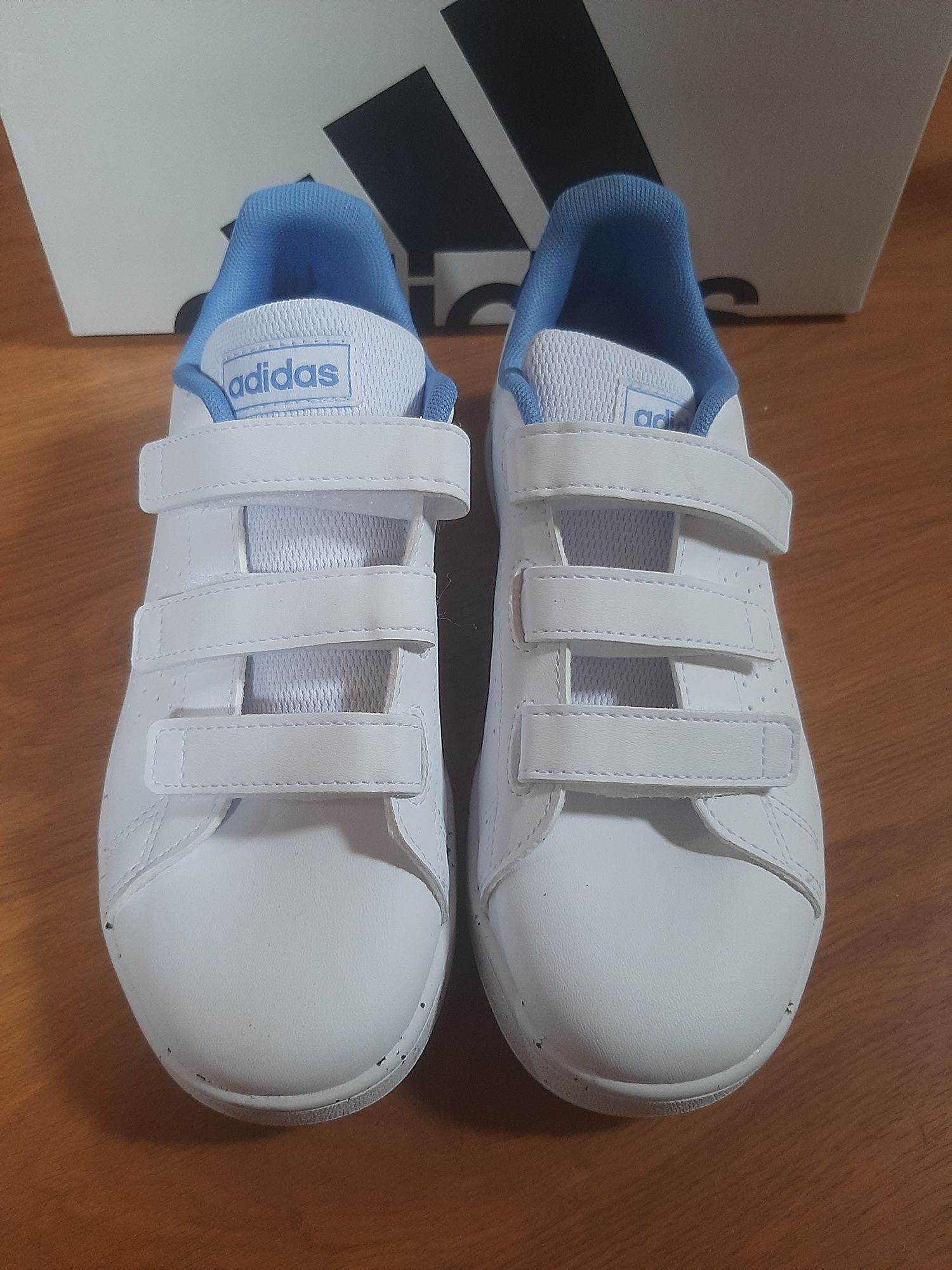 Кроссовки adidas р 32,33,34,35 новые  оригинал
