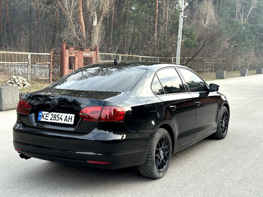 Volkswagen Jetta SE 2,5л