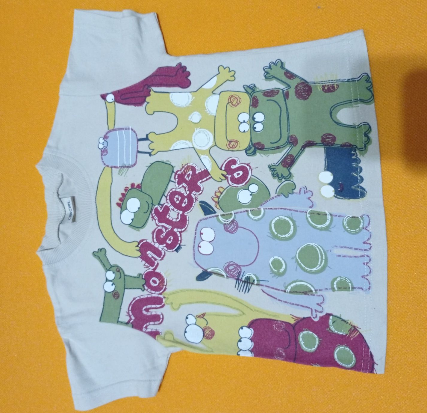 Комплект дет. одежды, кофта + джинсы ( футболка в подарок), 1,5-2 года