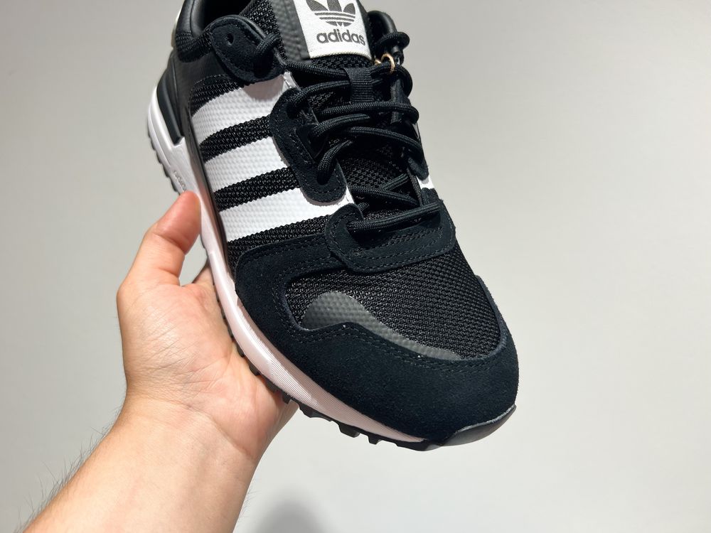 Кроссовки Adidas Originals ZX 700 HD FX5812