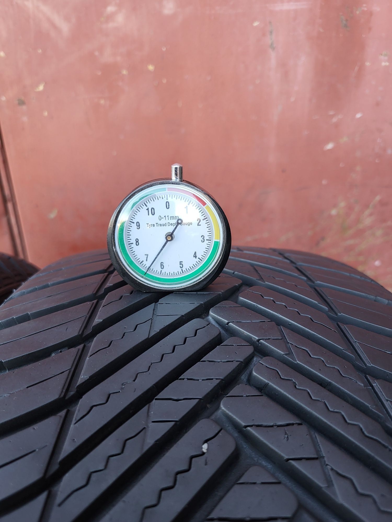 235/50/18 R18 Hankook Kinergy 4S 2шт ціна за 1шт шини