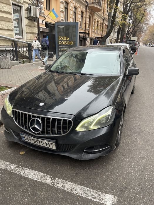 Mercedes benz Е220d 2013