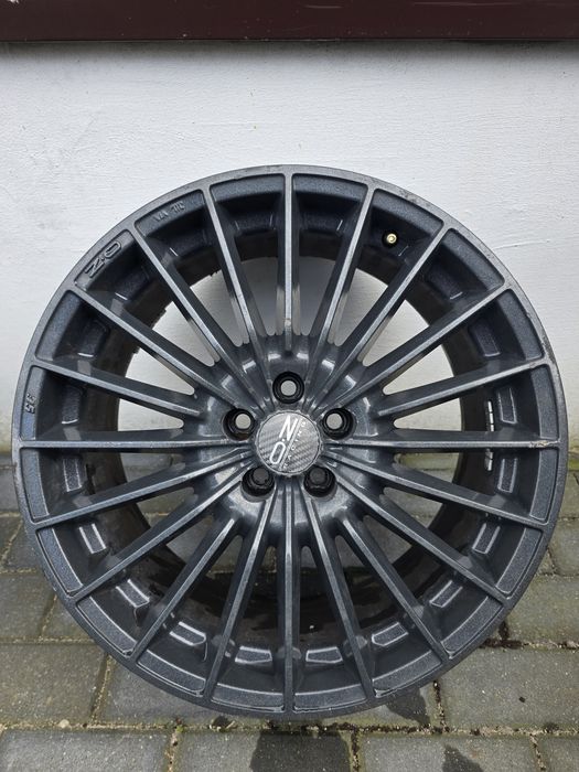 OZ 35 Anniversary 18" 8J 5x100 ET35
