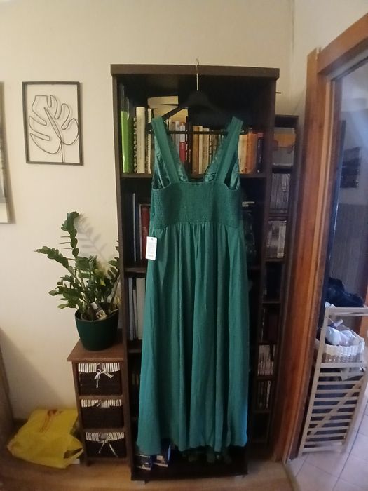 Nowa sukienka wizytowa Bonprix