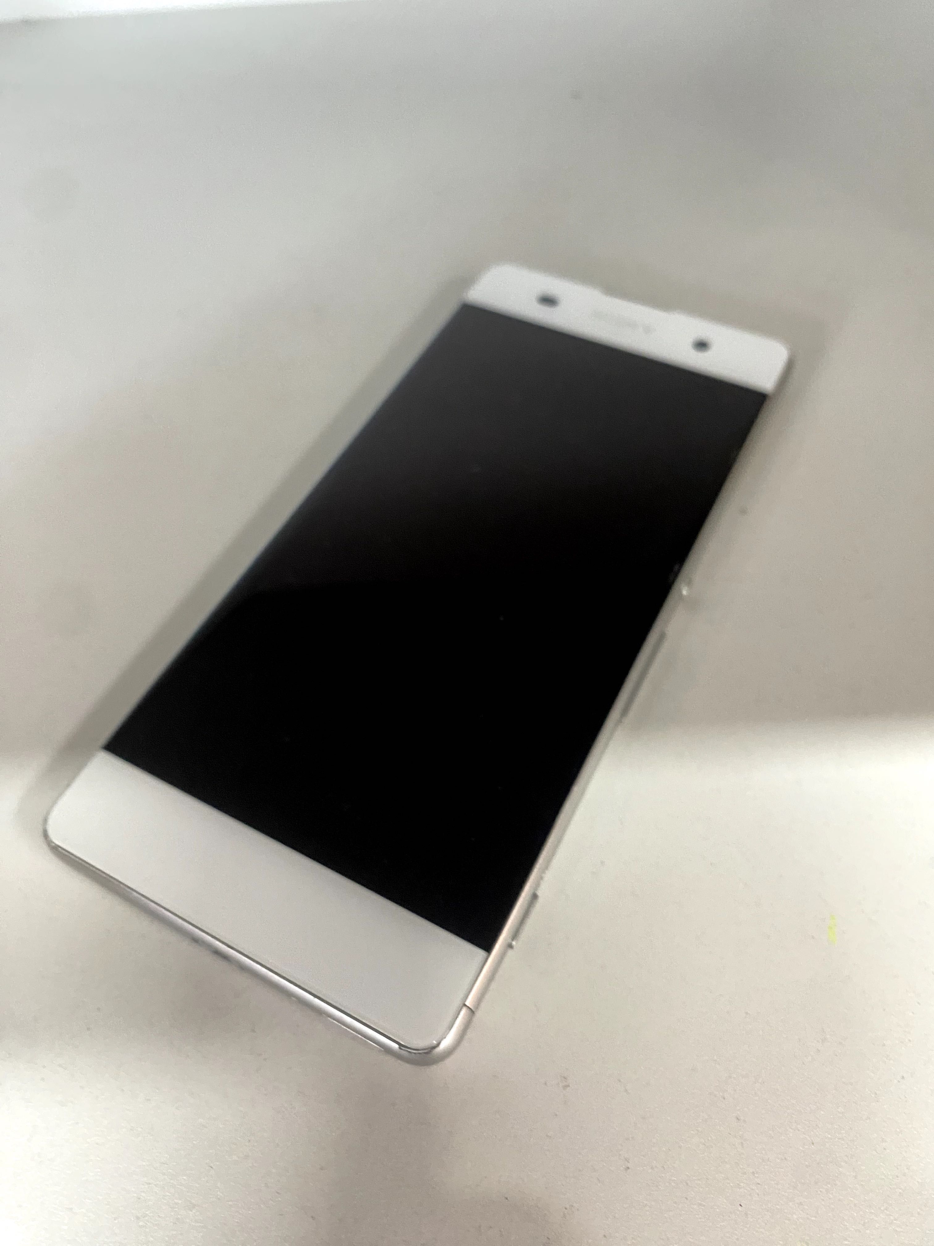Telefon Sony Xperia XA