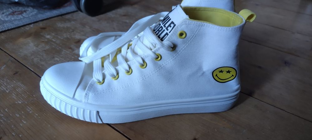 Trampki , rozmiar 39