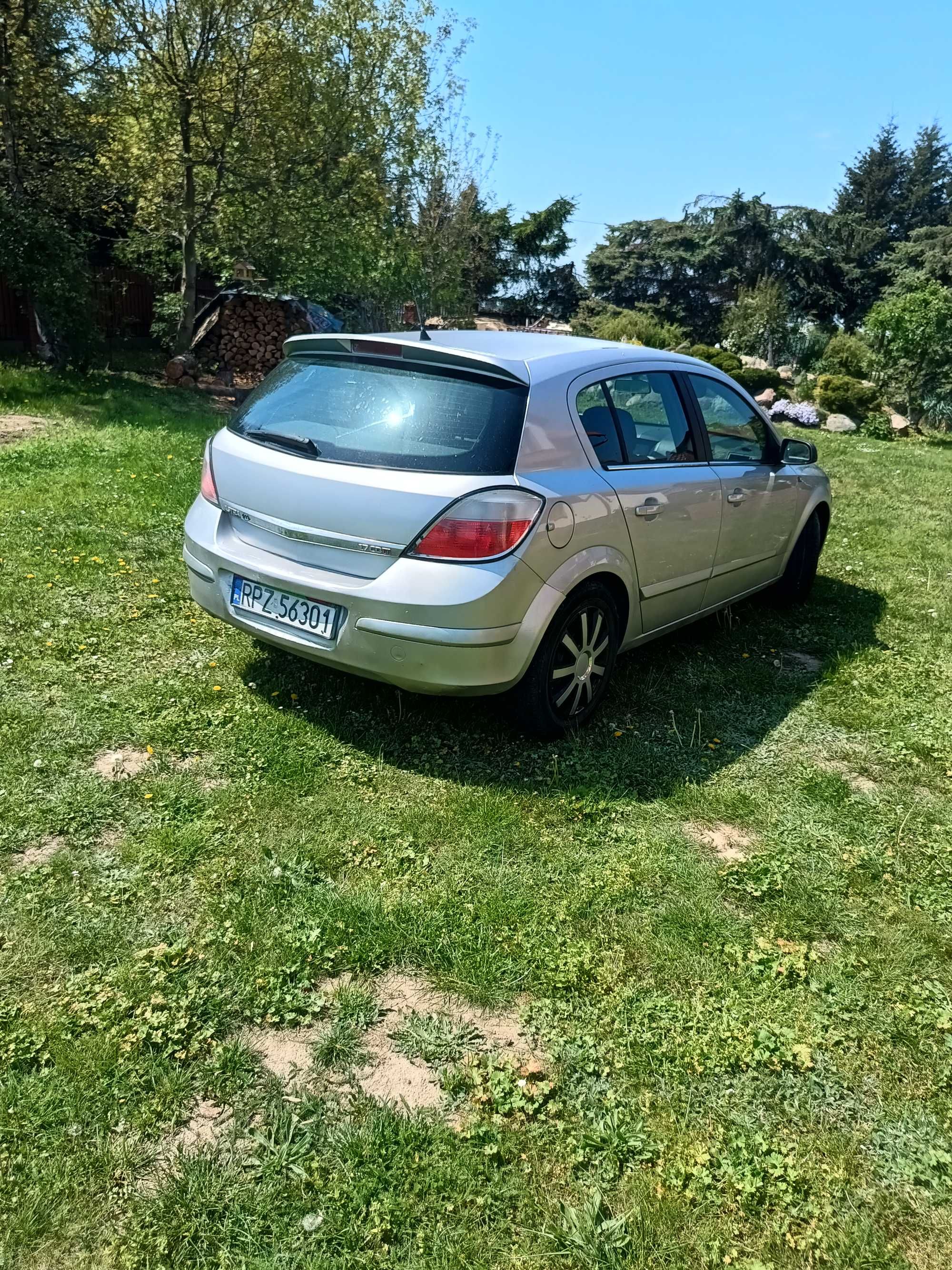 Opel Astra Cosmo 1.7 CDTI 100KM