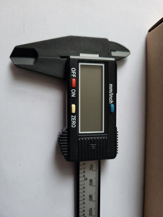 Suwmiarka cyfrowa 150 mm (Elektroniczna, LCD, stal nierdzewna)