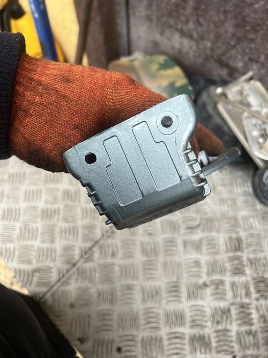 Лючек бензобака хюндай туксон hyundai tucson год 08