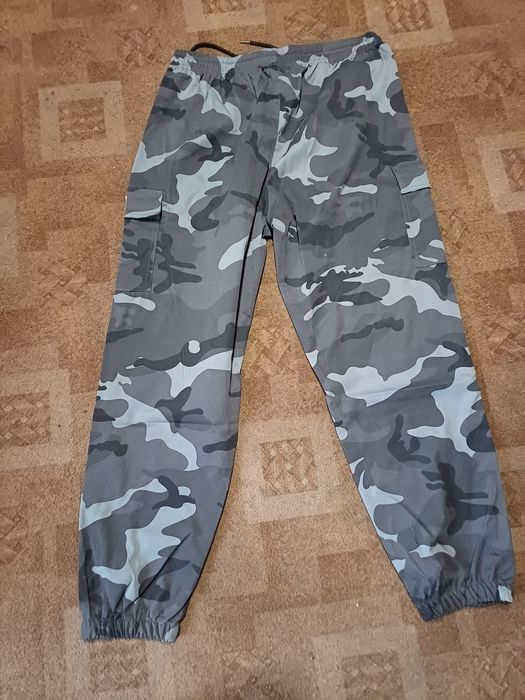 Sprzedam spodnie nowe