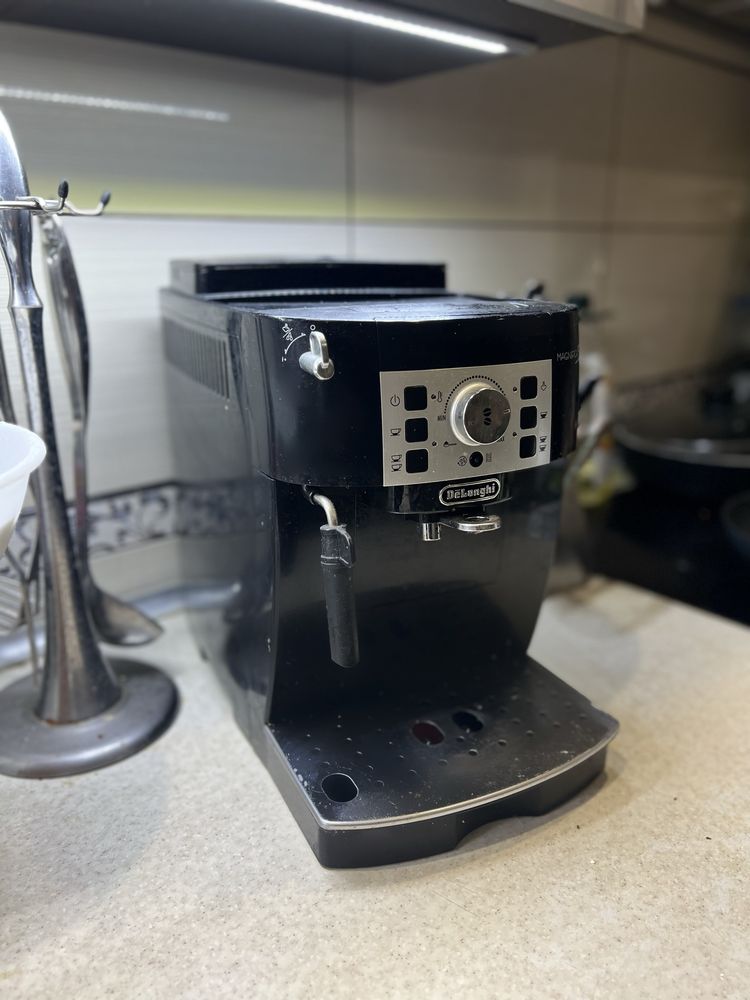 DeLonghi Magnifica S