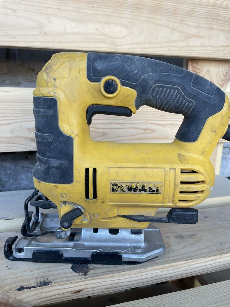 DWE 349 Dewalt лобзік