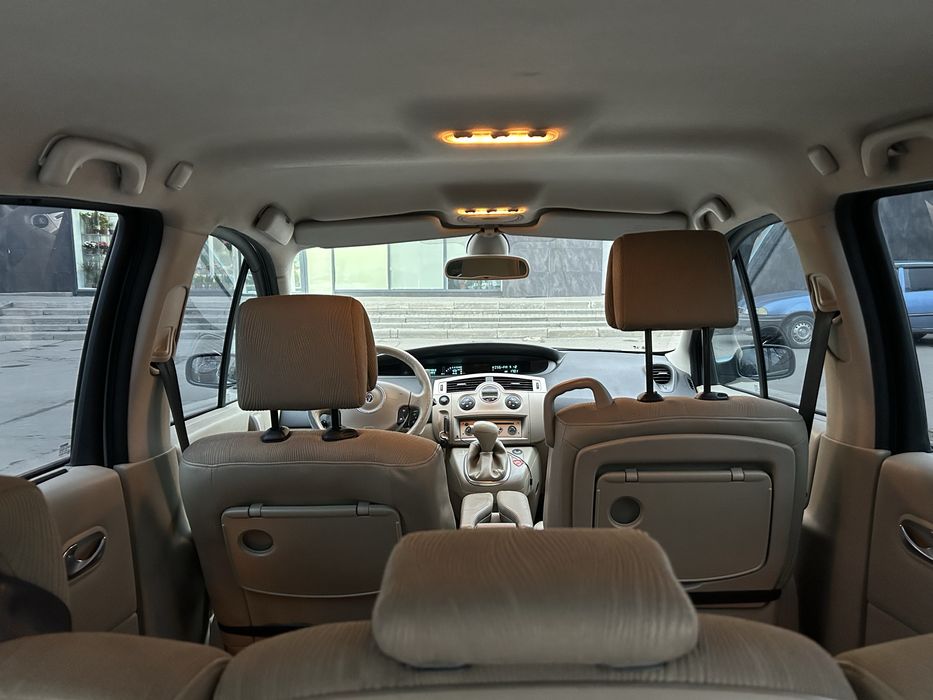 Продам RENAULT SCENIC 2006 року