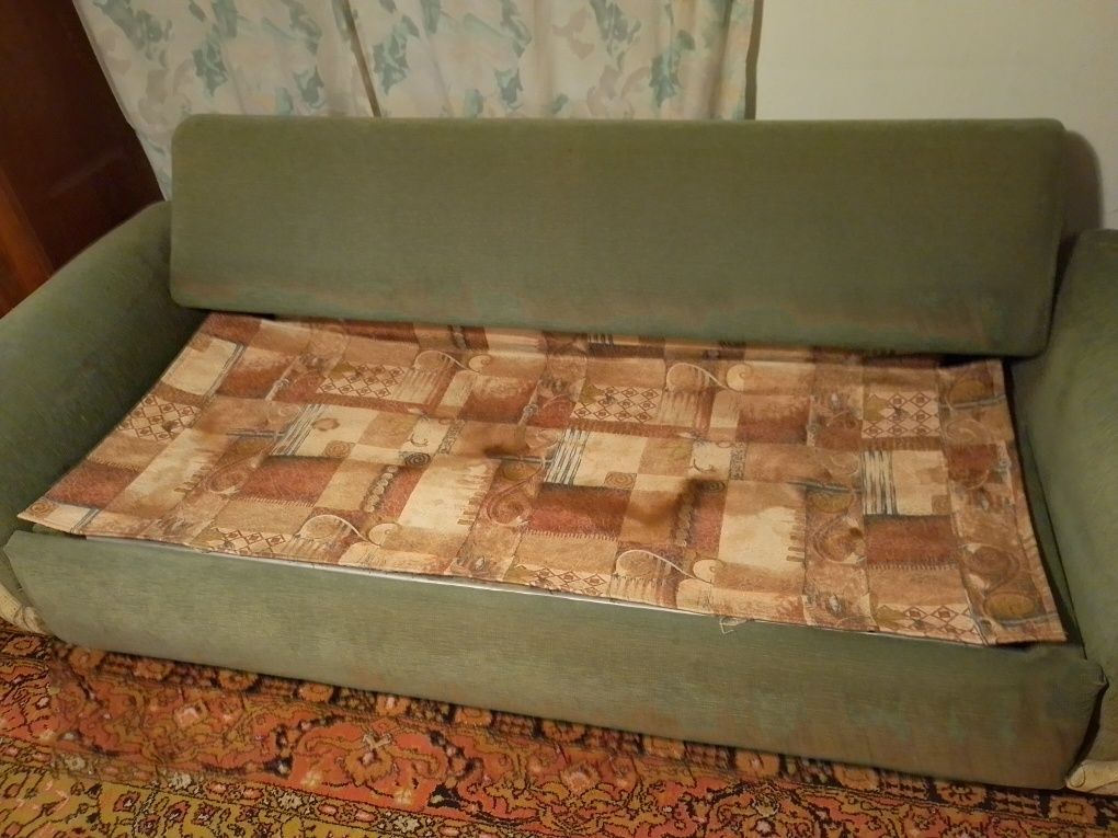 Продам розкладний диван