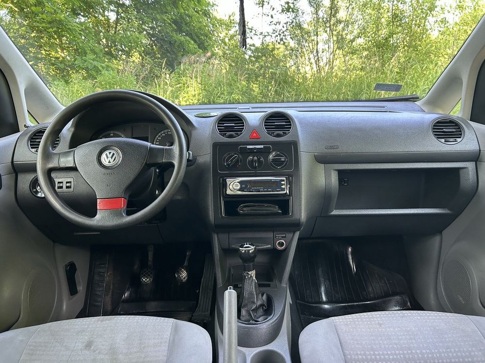 Vw Caddy 1.9 tdi 5 osob klima hak zamiana