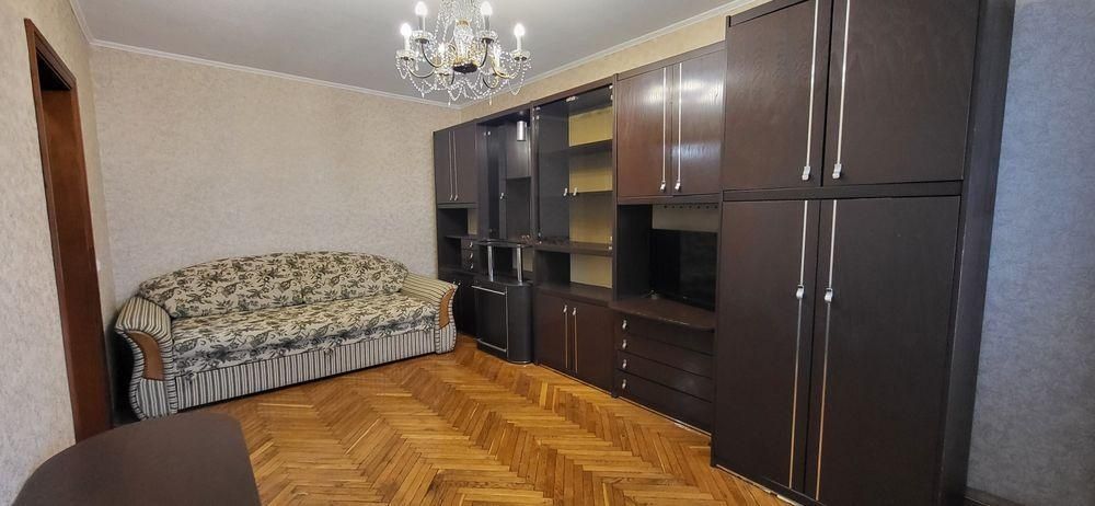 Двокімнатна, Ремонт, Русанівська набережна