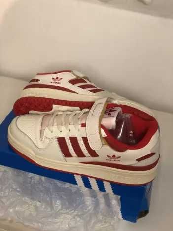 Adidas forum low red