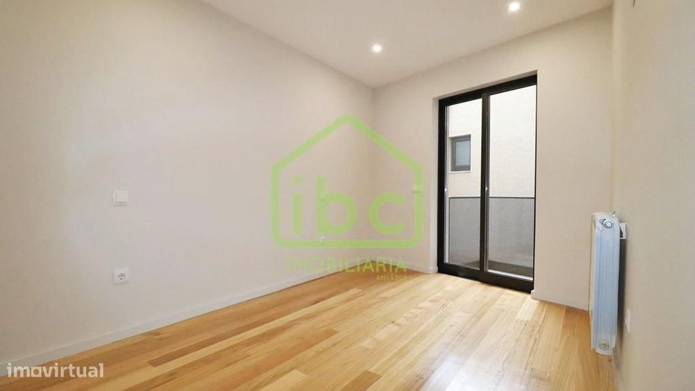 Apartamento T4 em Edifício novo na Póvoa do Varzim