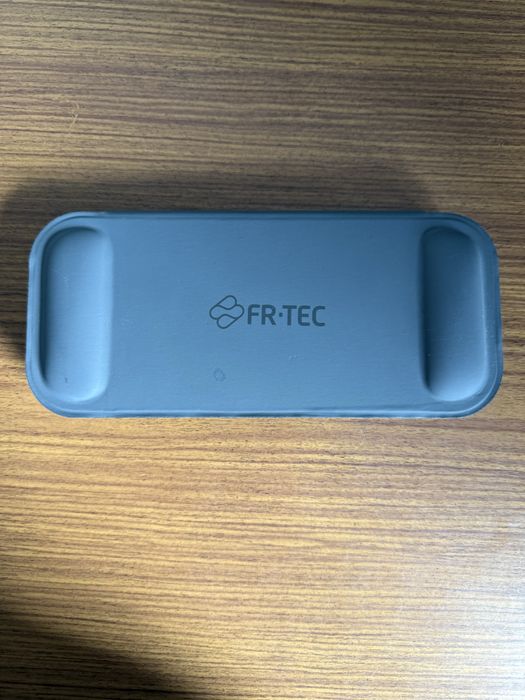 Nintendo Switch Lite + Jogos e Acessórios (como nova)