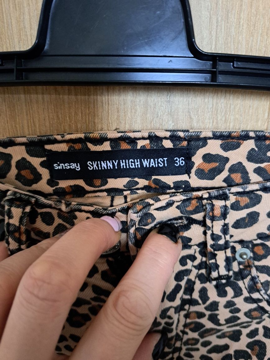 Spodnie ala jeans Panterka