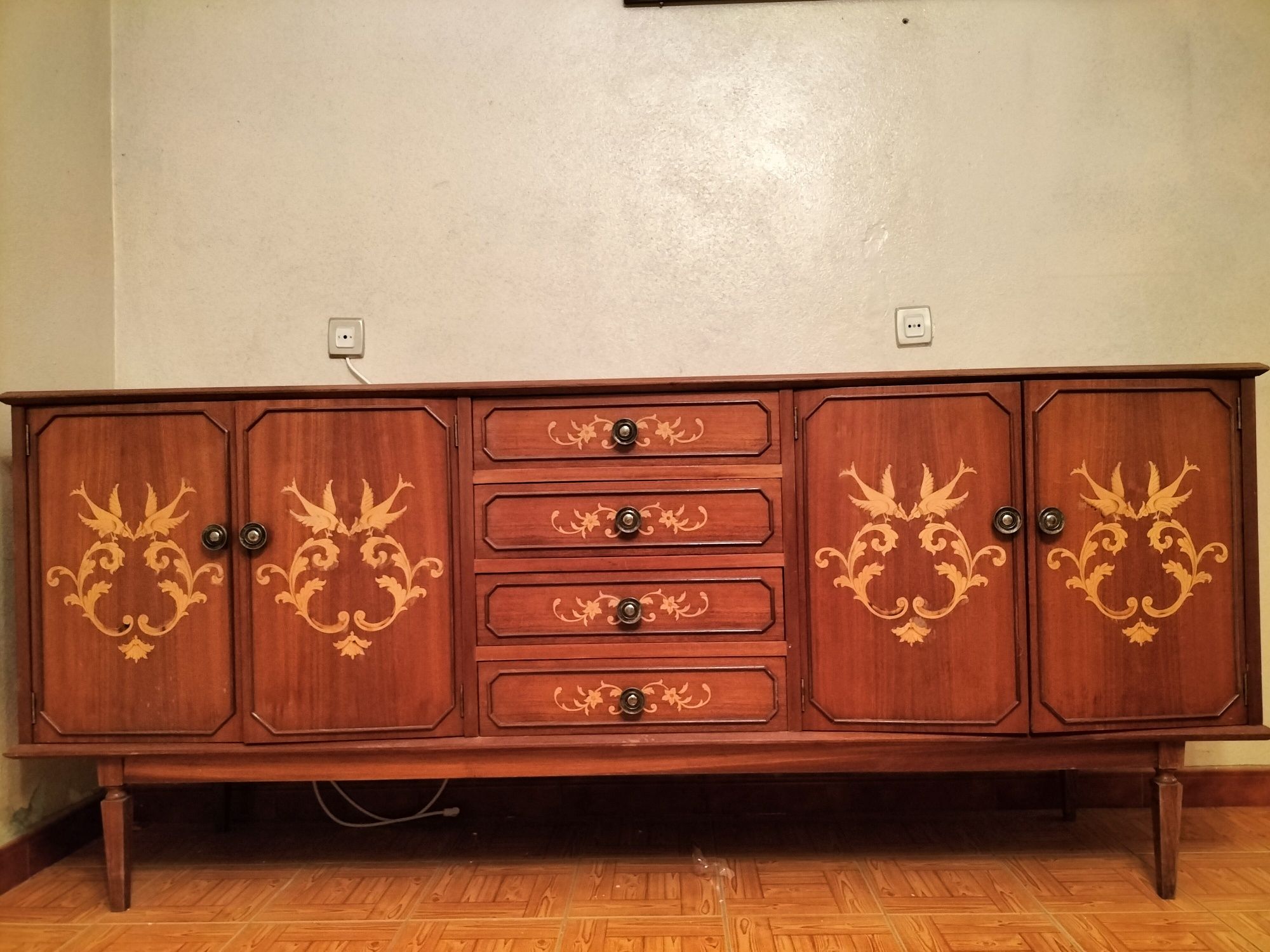 Aparador de Sala