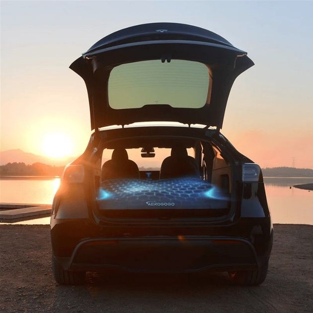 Надувний матрац Aerogogo для Tesla Model Y 215 x 135 x 24 см