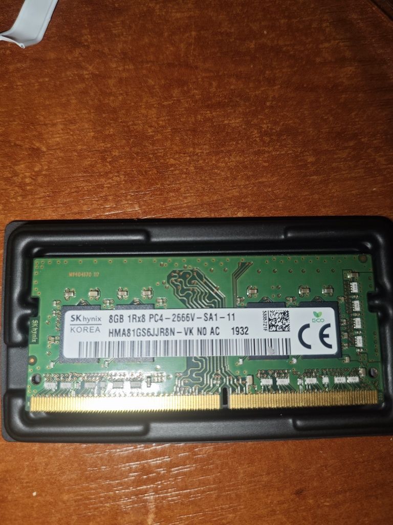 Оперативная память для ноутбука 2400 частота hynix 8 gb ddr4