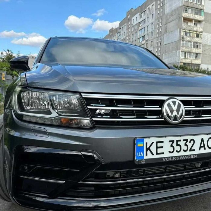 2020 Volkswagen Tiguan R-Line