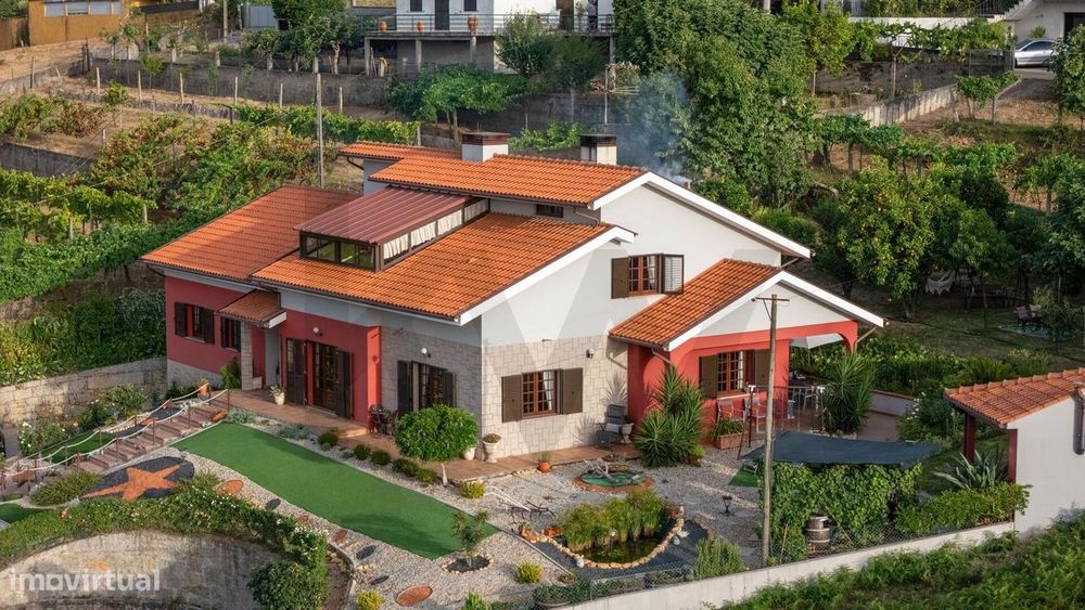 Casa da Fonte | Moradia T6 de Charme com 2.400m2 de Terreno